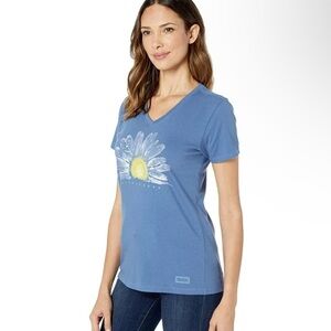 Life is Good Cruiser Blue Graphic T-Shirt Daisy Relaxed Tee Short Sleeve QQ1